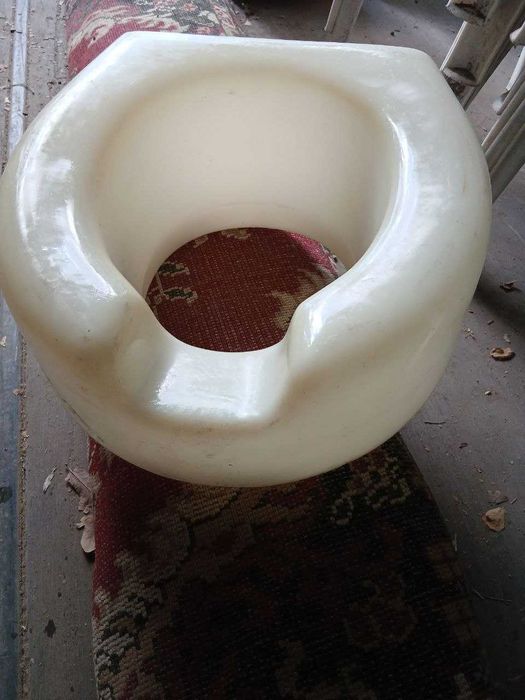 Продам сидушку на унитаз