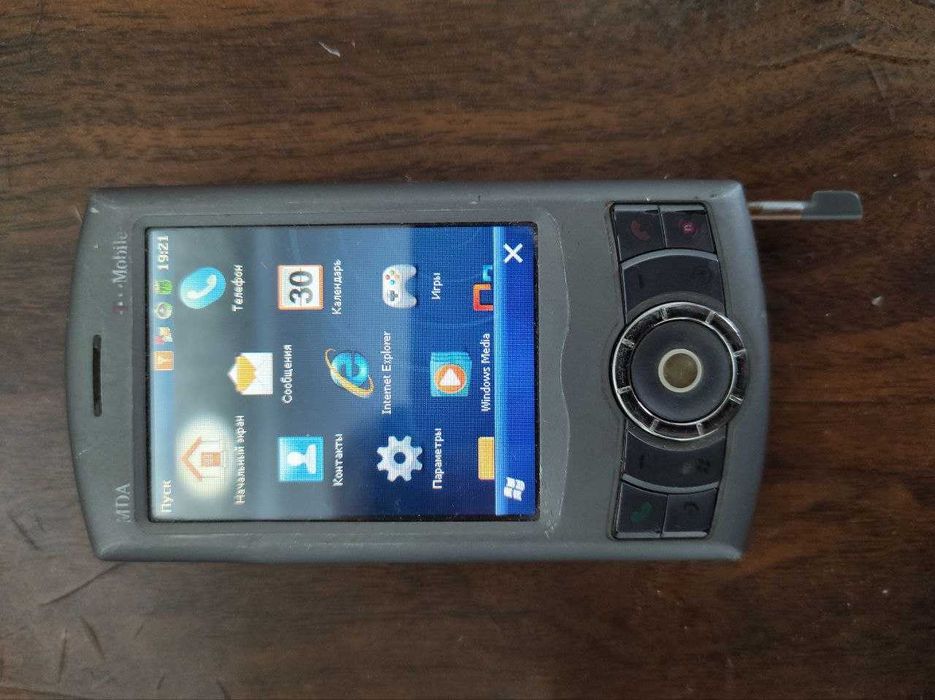 Коммуникатор HTC p3300 Artemis и др.