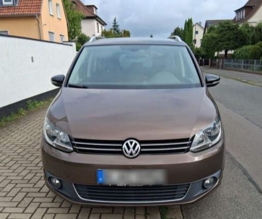 Vând Volkswagen touran