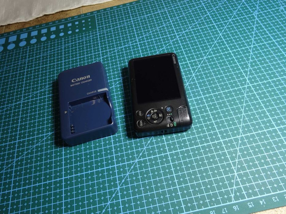 Aparat foto digital Canon Ixus 120 IS