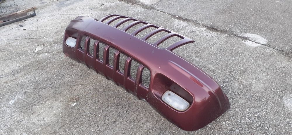 Jeep Grand Cherokee  1999-2002 Година  Предна Броня Със Забележка