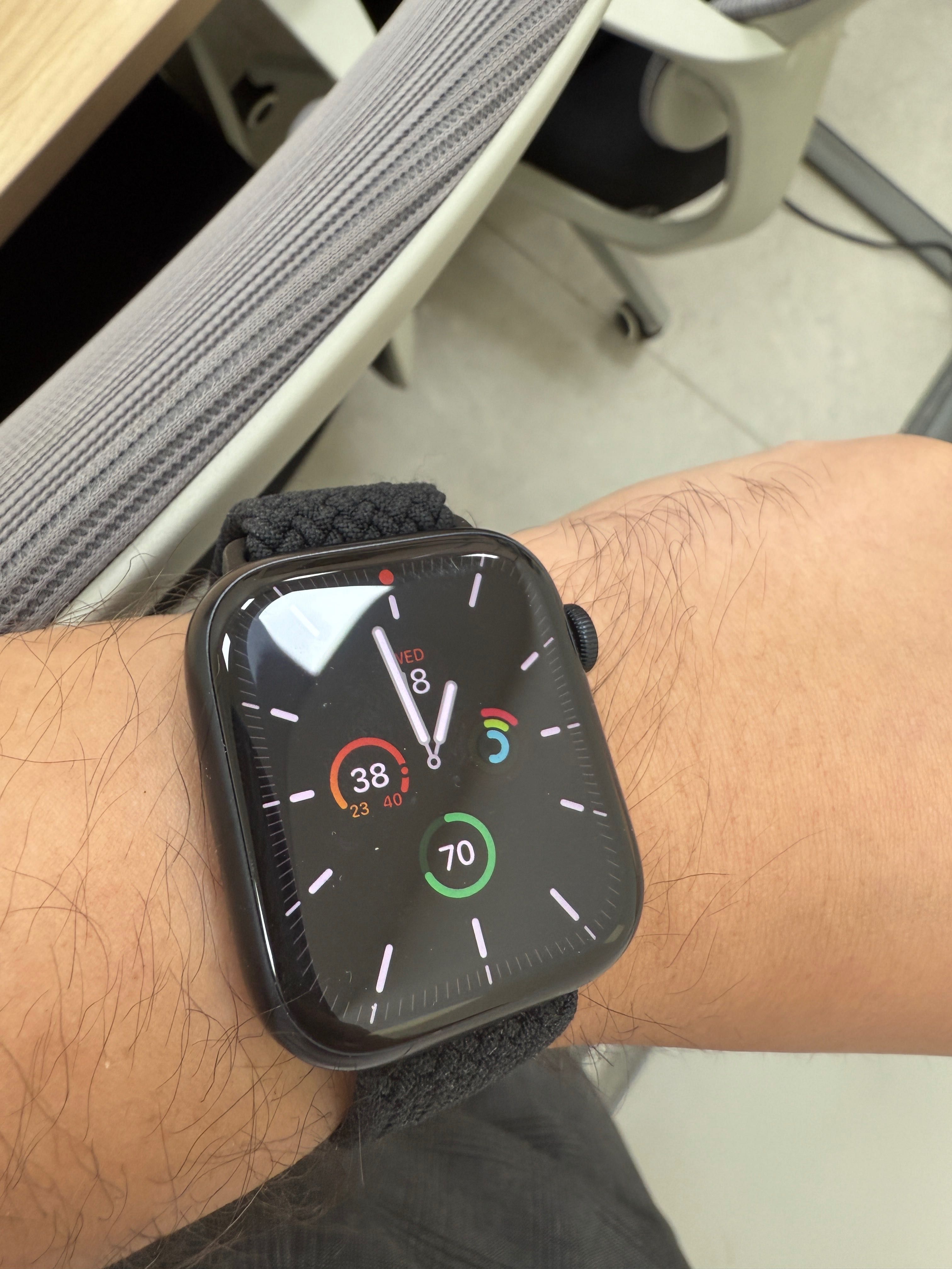 Apple Watch 9/45/87%