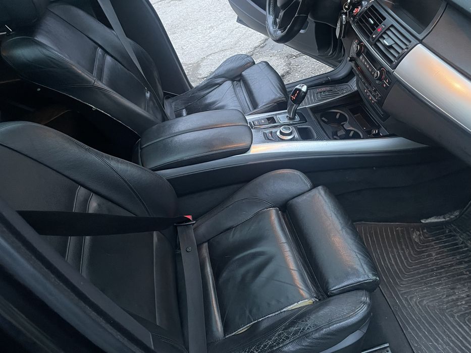 продава BMW E70