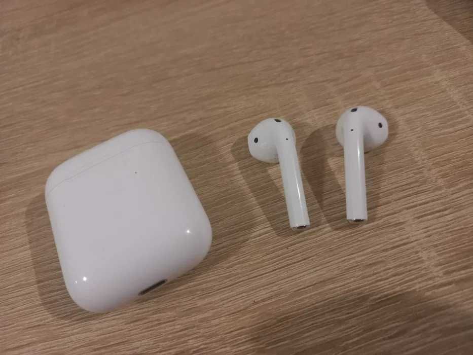 Casti Wireless Apple AirPods 2 Generation A2032 Originale