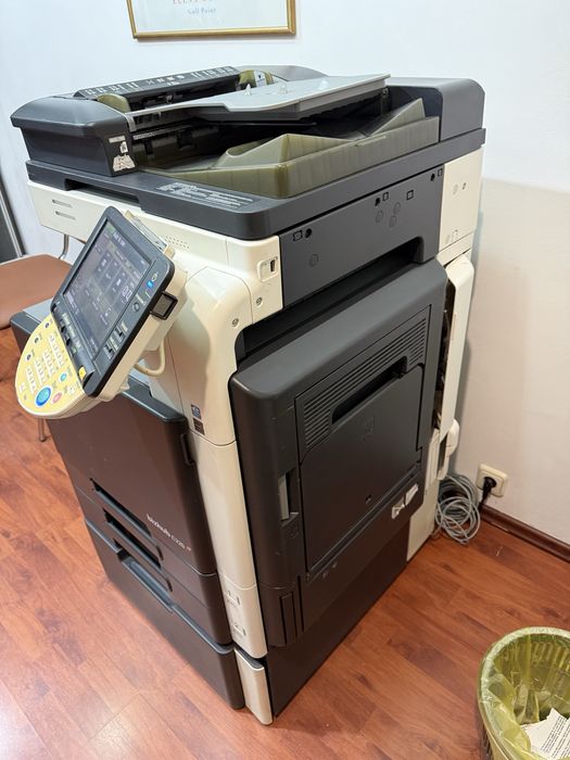 Konica Minolta Bizhub C220
