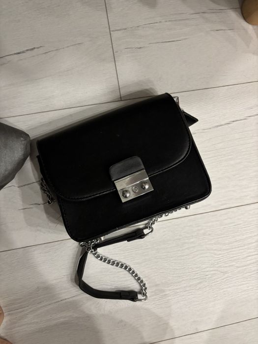 Чантичка черна 10лв.