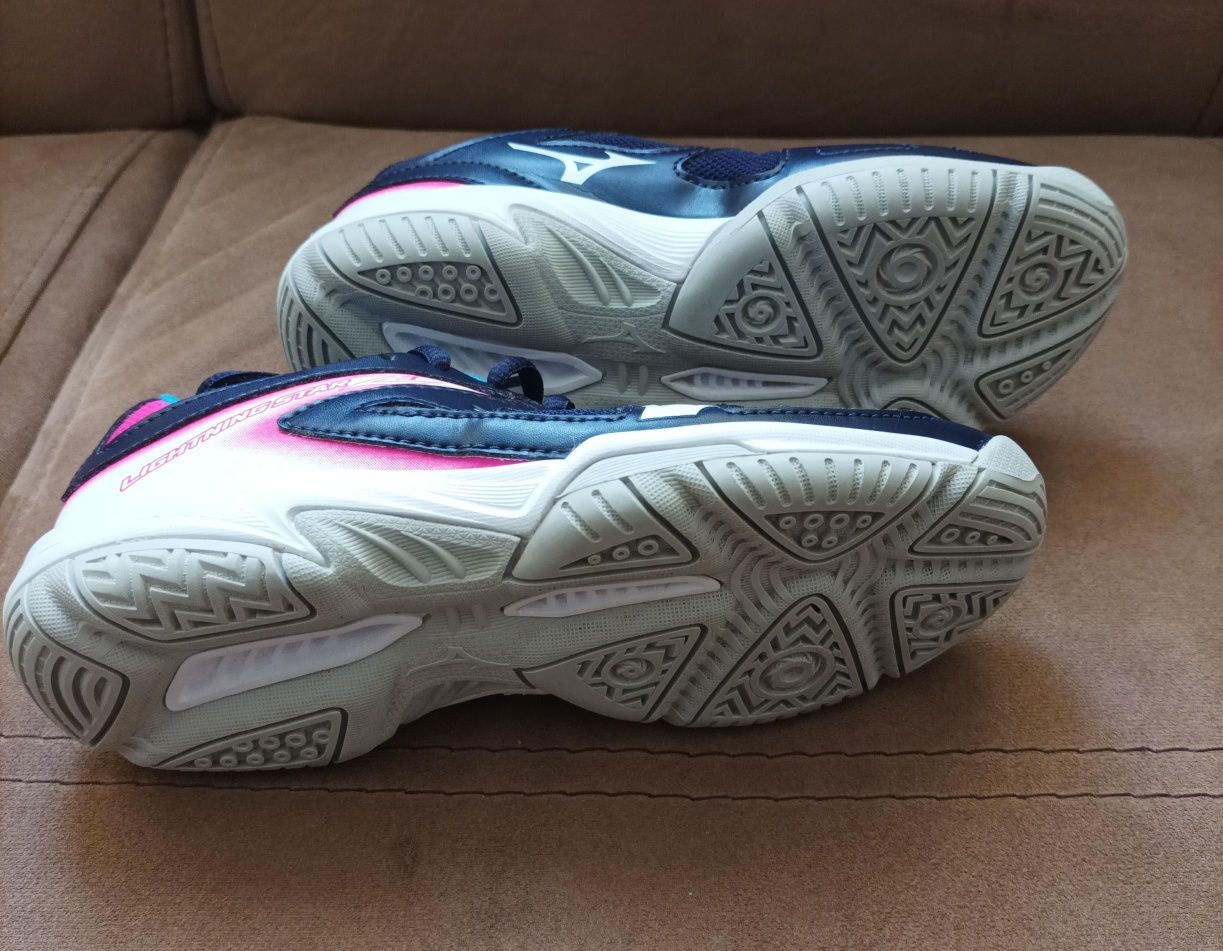 Маратонки Mizuno Lightning star Z3, 34 номер