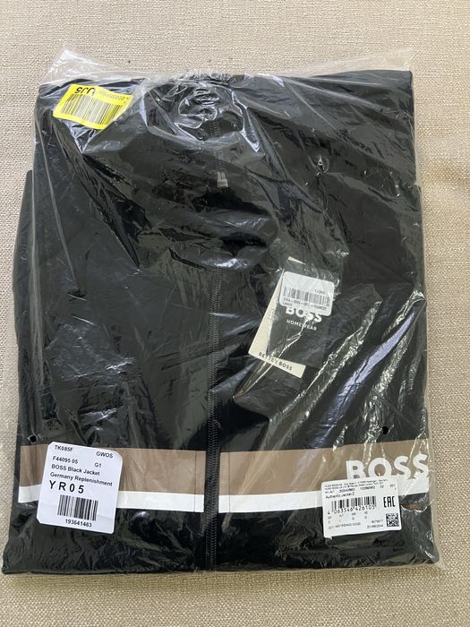 Мъжки суичър BOSS размер L