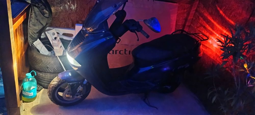 Scuter Peugeot elyseo 50cc