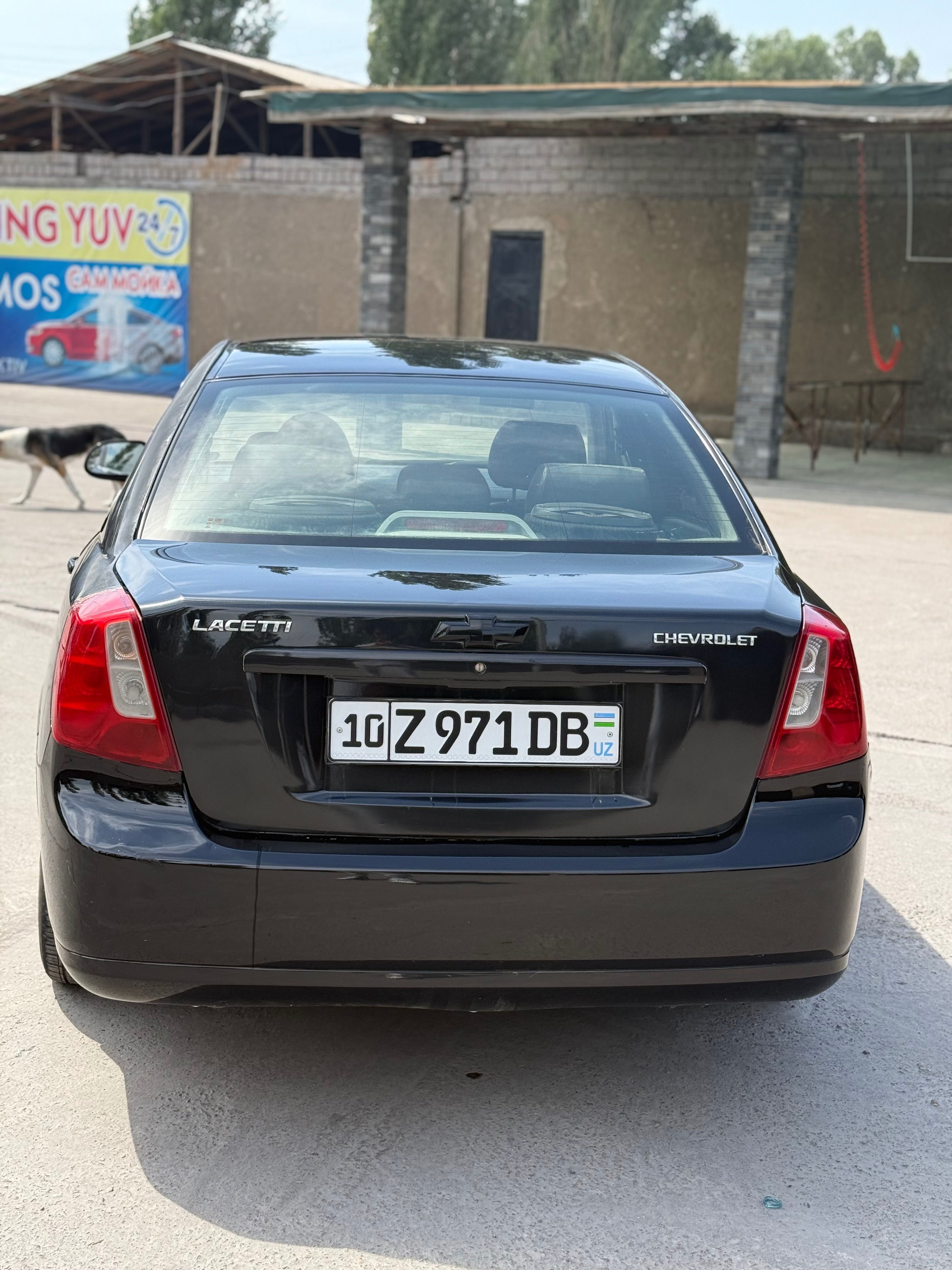 Продается lacetti 210 года