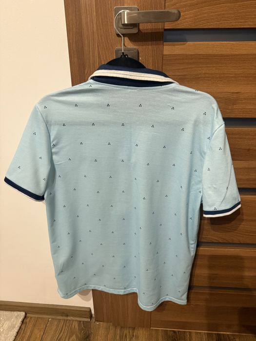 Vând Tricou HUGO BOSS