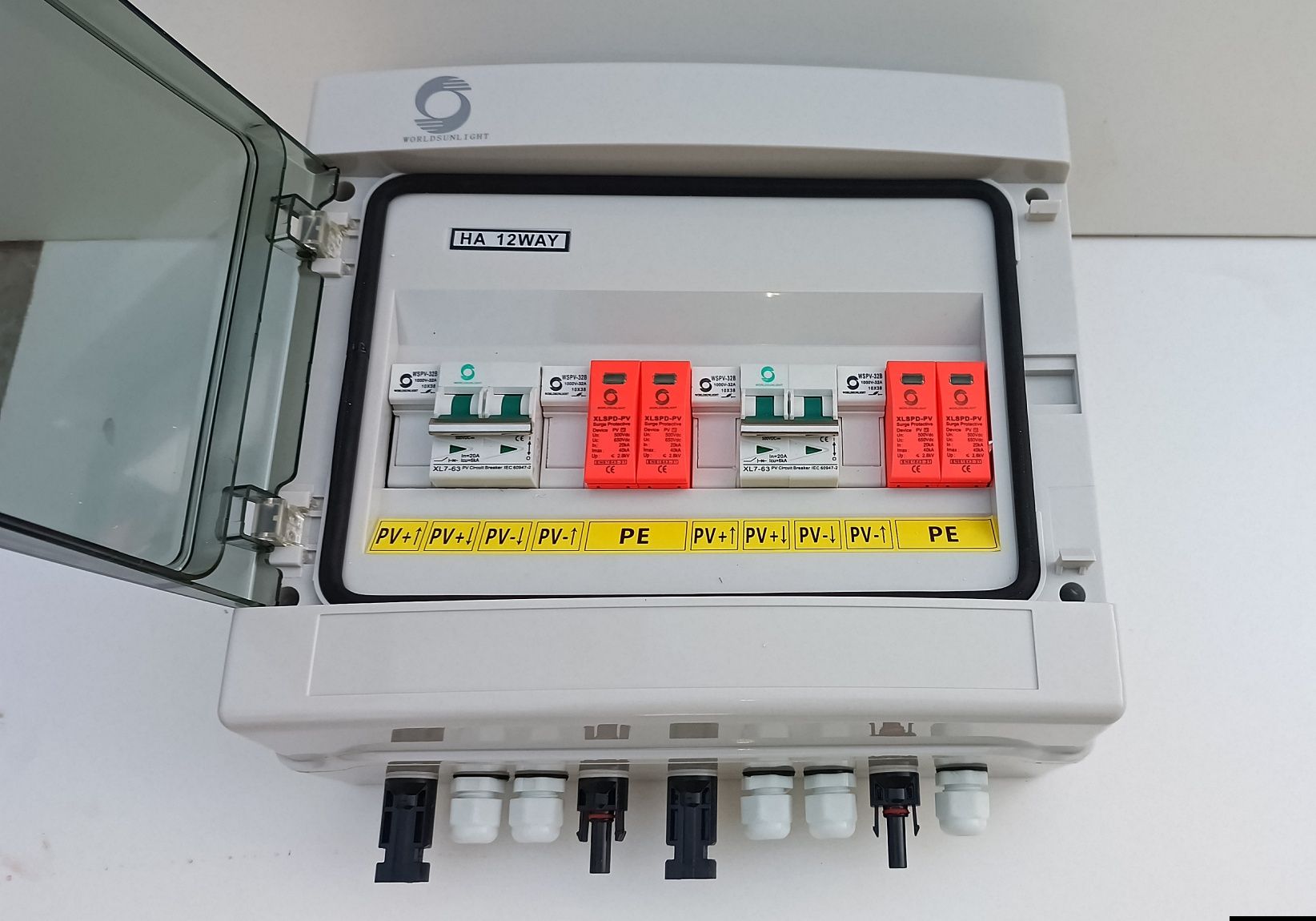 Tablou siguranțe DC sisteme fotovoltaice, panouri fotovoltaice
