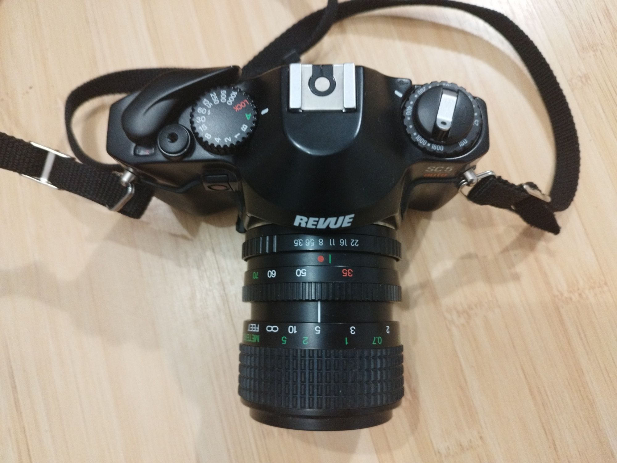 Aparat pe film, REVUE auto + obiectiv