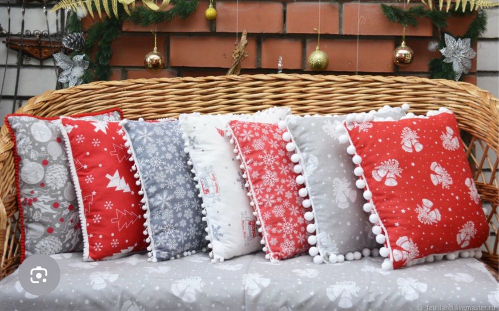 Новагодние подушки