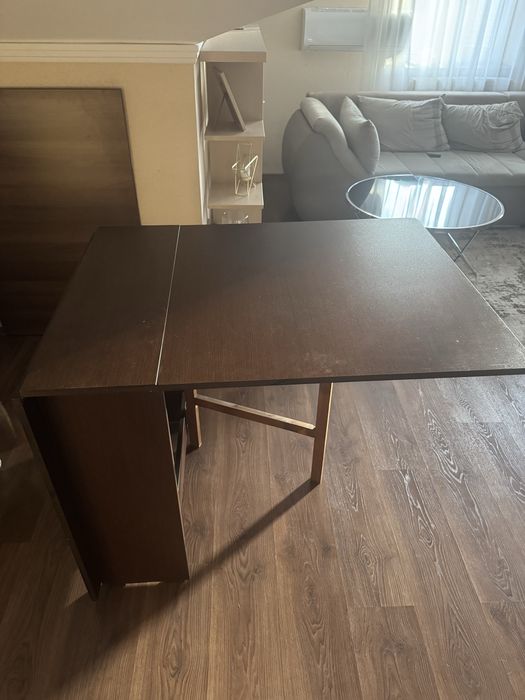 Vand masa retractabila