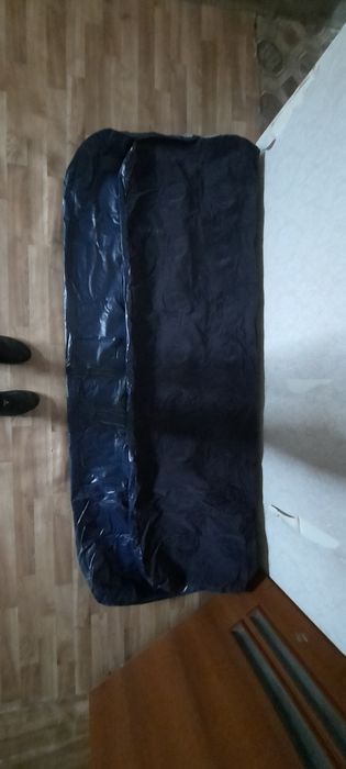 Продаю матрас не сдутый хороший  продаю