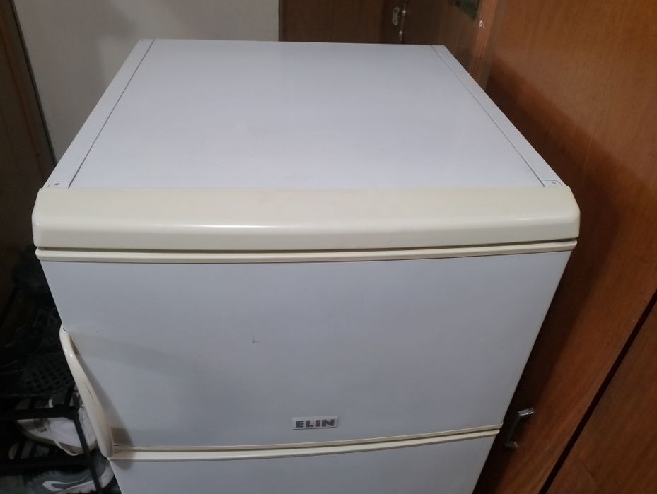 Продавам хладилник