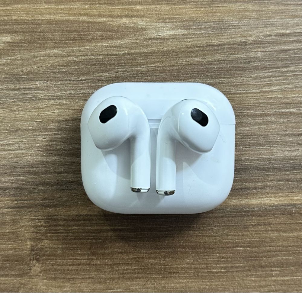 Продается AirPods 3