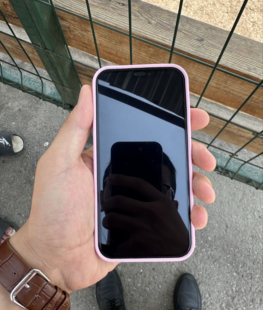 Iphone 12 Ideal 77 yomkost rodnoy