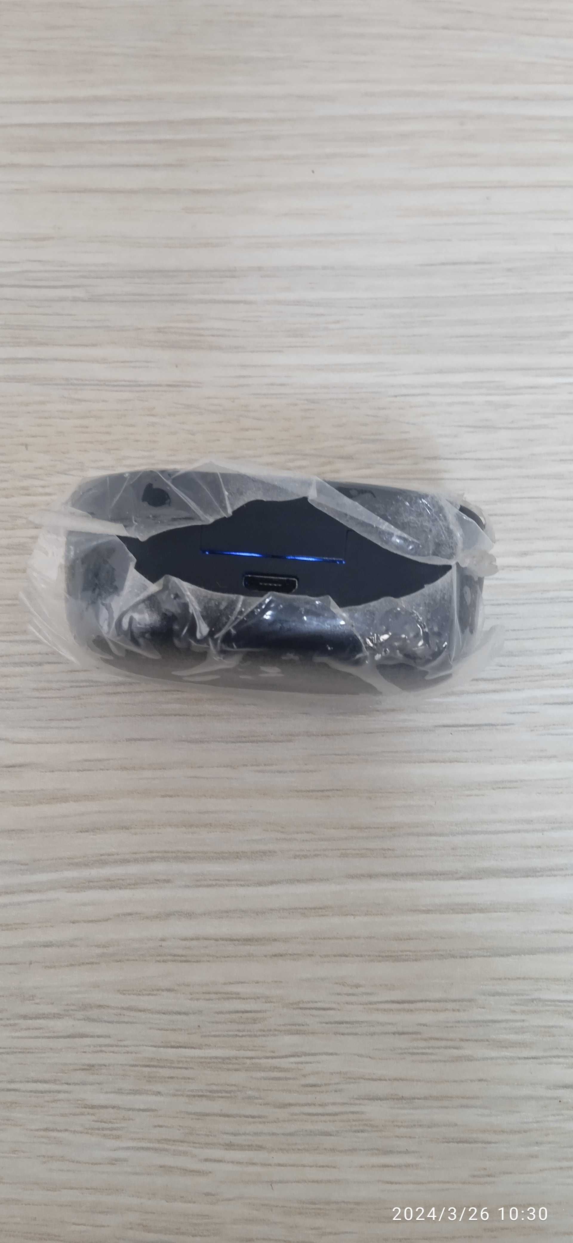 Bluetooth  naushnik sotiladi yangi karopka
