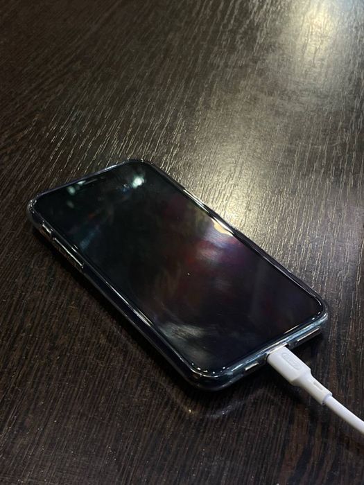 Продам iPhone 11 Pro