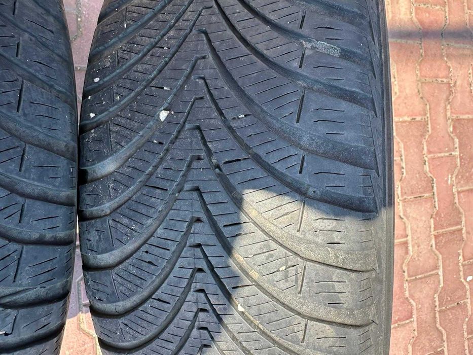 Set 2 anvelope All Season 205/60 R16 Kumho Solus 4S - Dacia Jogger
