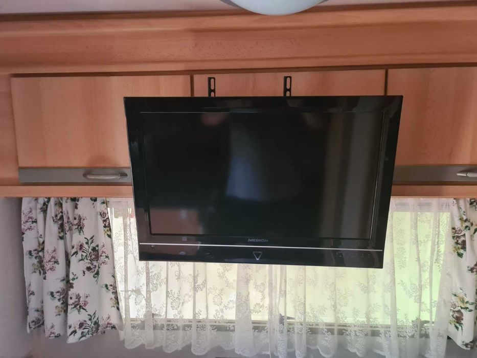 Каравана Knaus Eifelland 395 + форселт + втори покрив