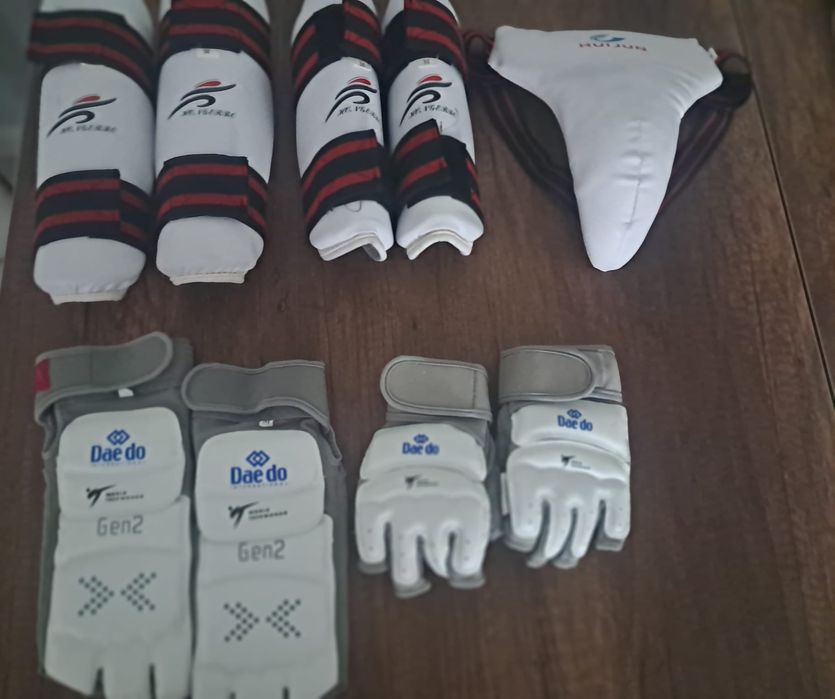 Tibiere, antebrațe/scoica taekwondo