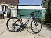 Cursiera Gravel electric Cervelo Rouvida full carbon