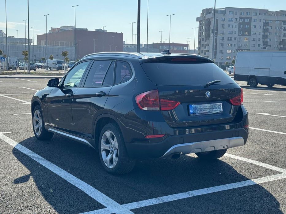 Vând BMW X1 în stare bună