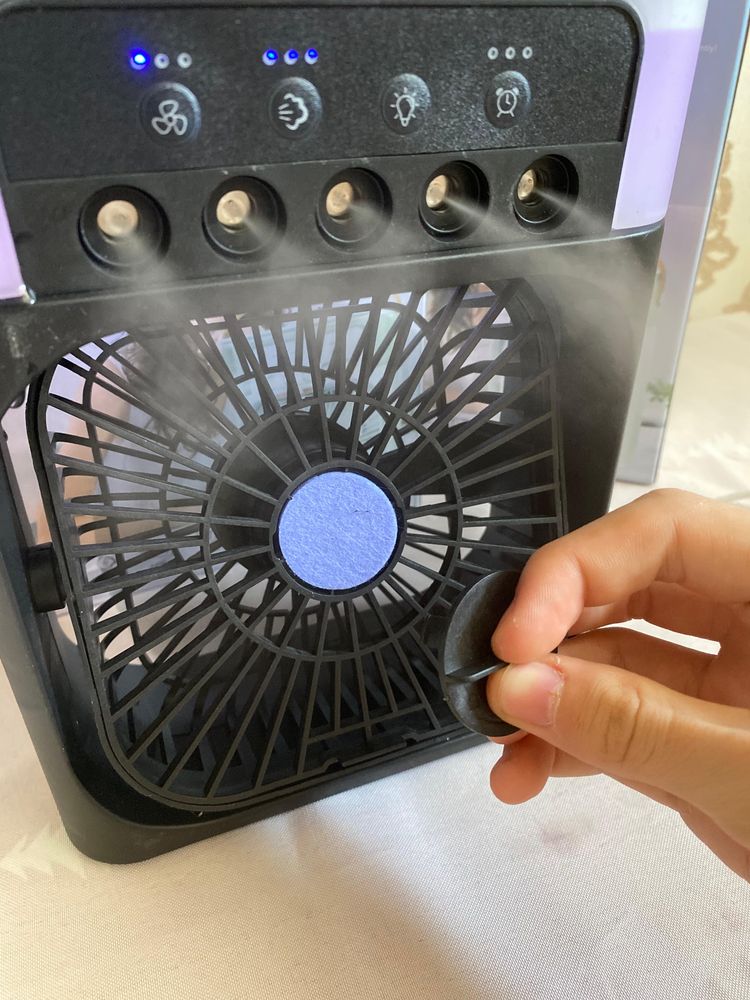 Вентилятор Mini Air Conditioner Fan