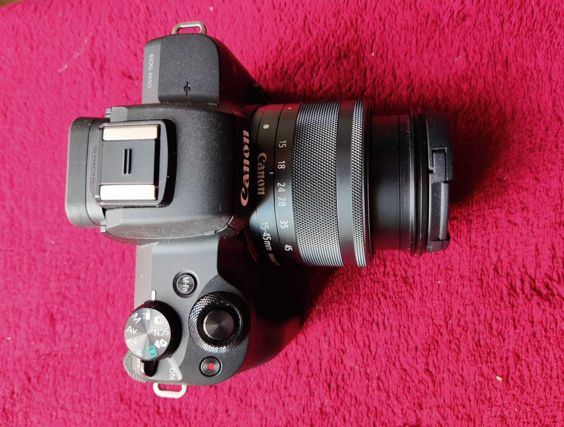 Canon EOS M50 + cadou