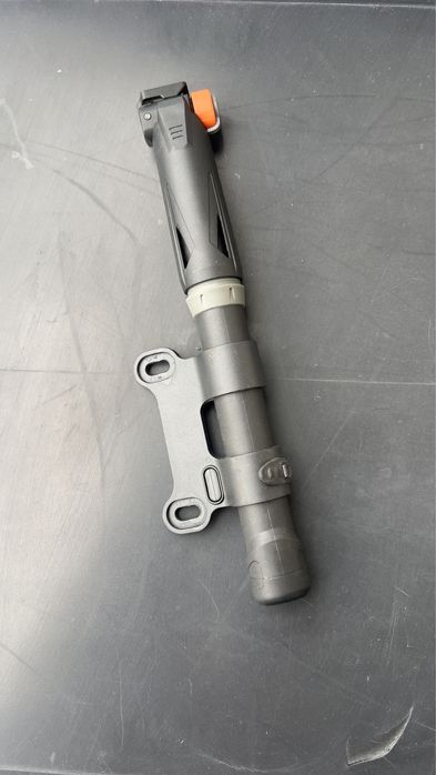 Pompa Bicicleta cu Suport by Author Bicycle