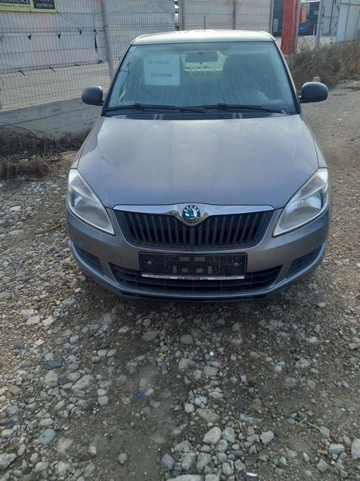 Skoda fabia 1.2 benzină (2890 euro)