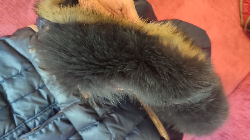 Продам зимнюю женскую куртку