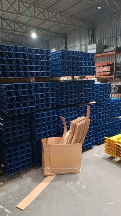 Fabrica Rafturi de paleti pentru depozite