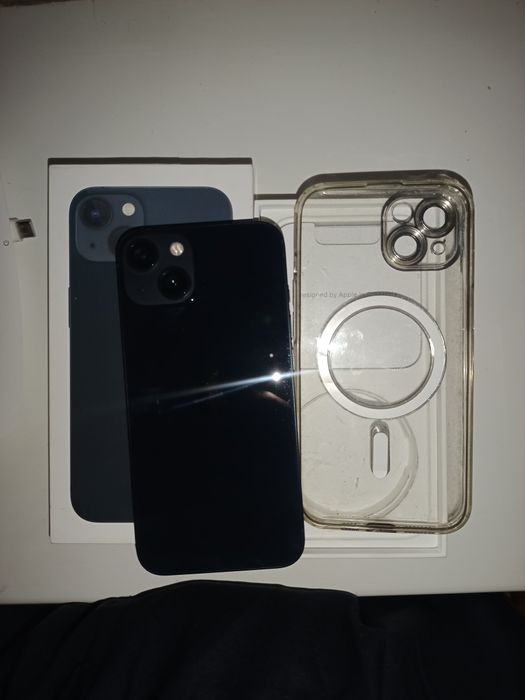 Айфон 13 отличным состояние