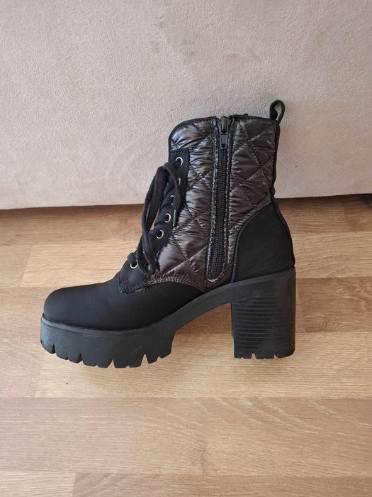 Дамски зимни боти