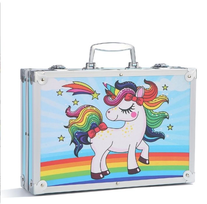 Творчески комплект за рисуване с изключително разнообразие от цветове