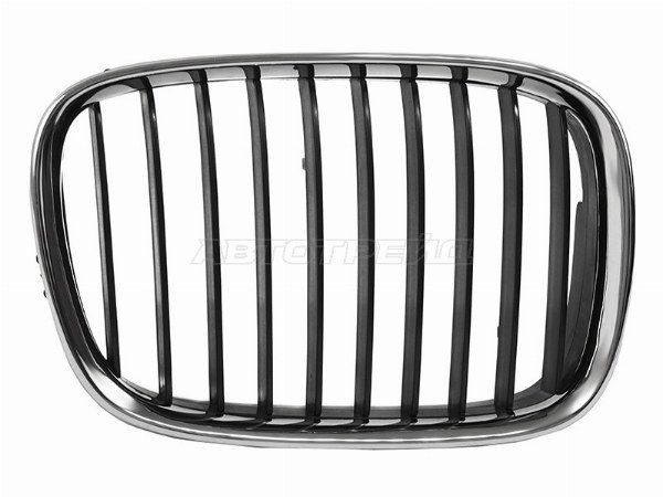 Решетка радиатора BMW E39 95-00 RH черная с хромом Bmw 525
