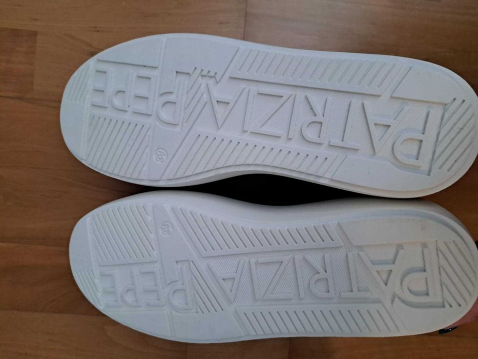 Нови оригинални маратонки Patrizia Pepe