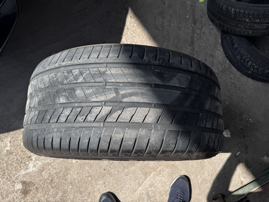 Шина Bridgestone