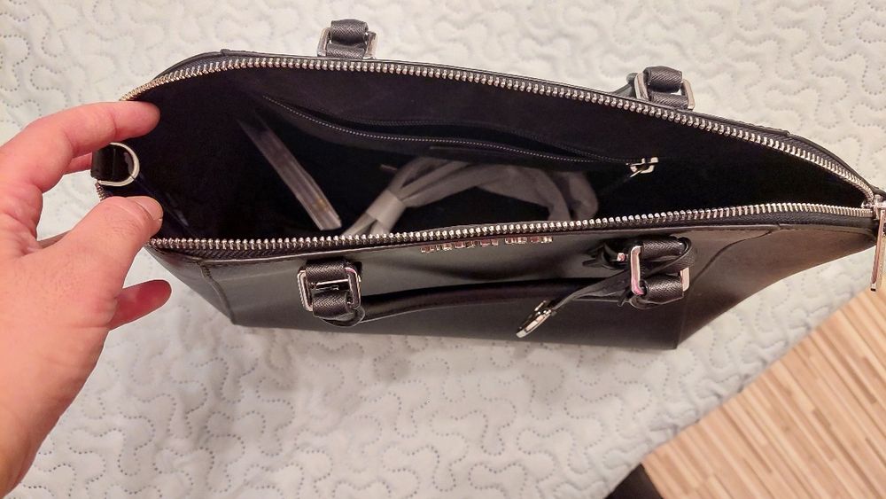 Geanta noua Michael Kors piele saffiano