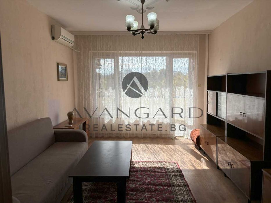 Продава се Тристаен апартамент в Пловдив, Изгрев - 90 кв.м за 629 €/кв.м - Снимка #1