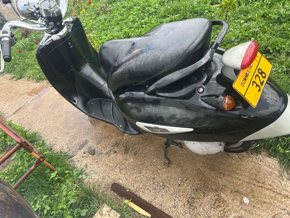 Scuter Aprilia Mojito Custom 50cc
