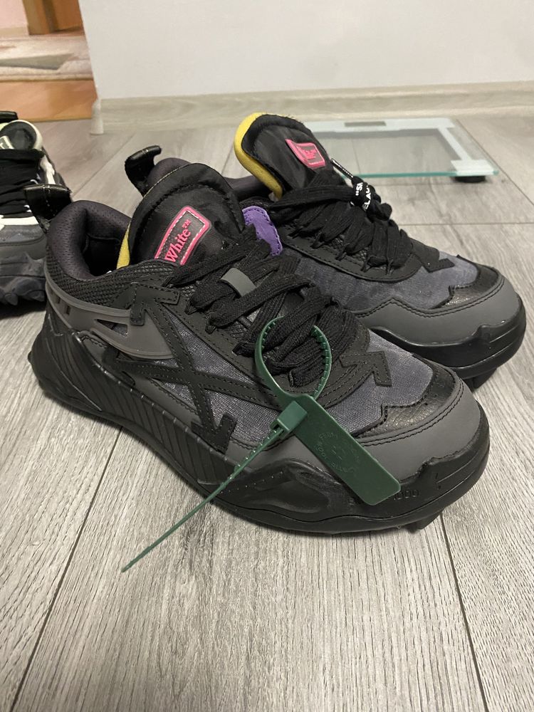 Vand adidasi off white odsy 1000, LV, out of office