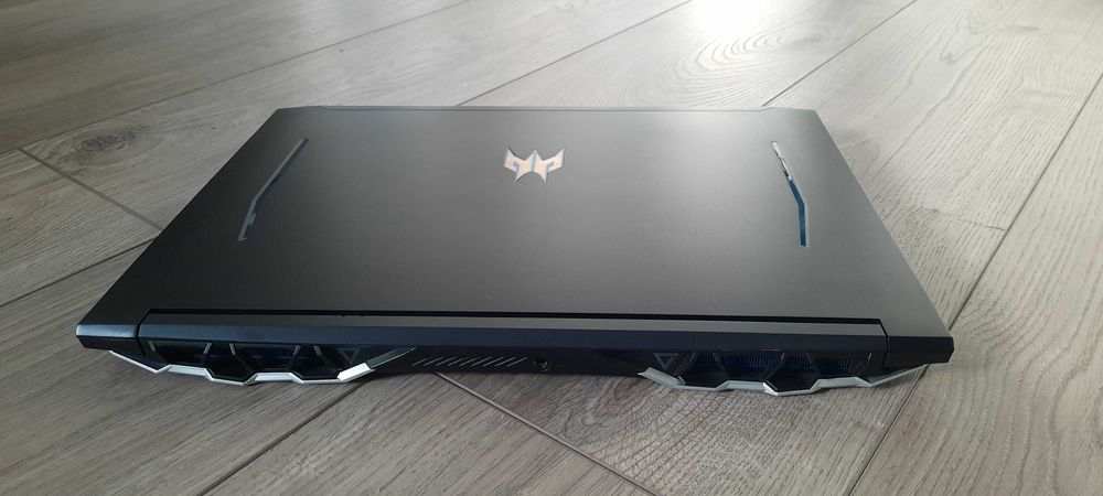 Laptop gaming Acer Predator 17" intel core i7-9750H ,video GTX 1660 TI