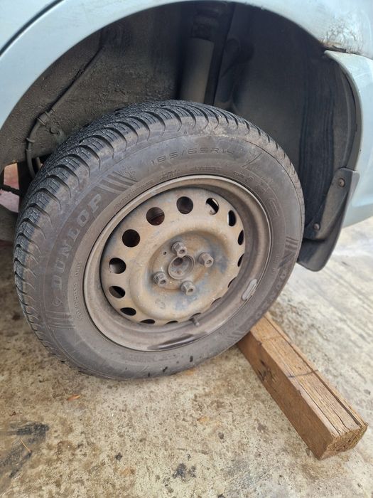 Anvelope dunlop 185/65/14 dot 2024