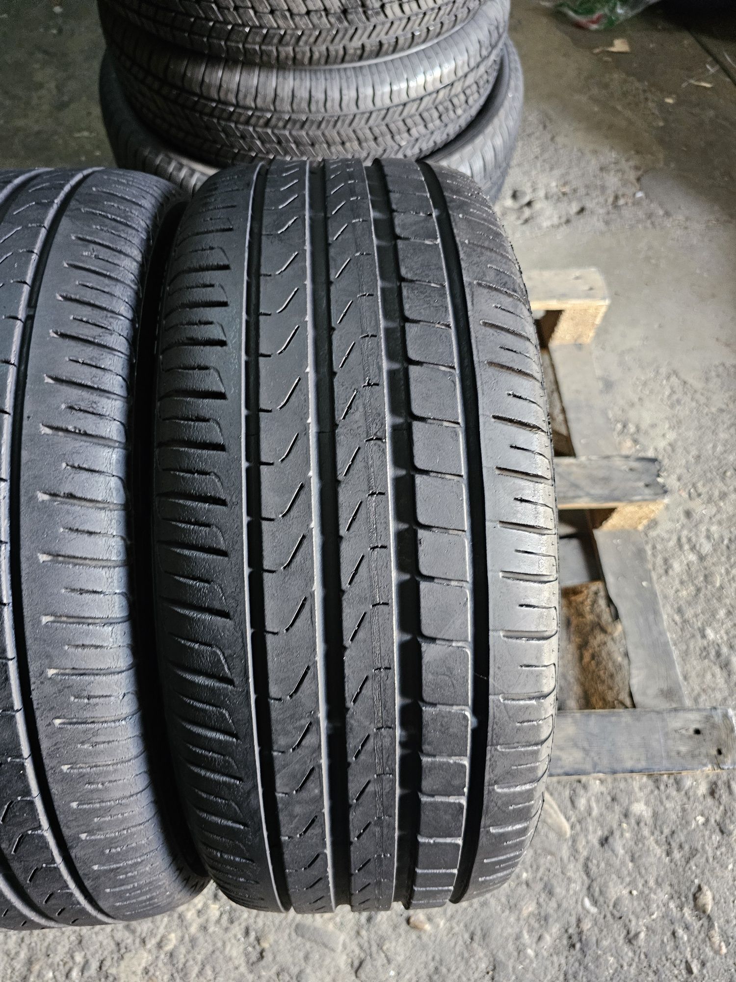 2 anvelope vara 225 45 17 Pirelli