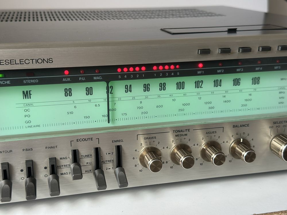 Amplificator Tuner ITT HiFi 8033 Model Vintage Sunet Desebit